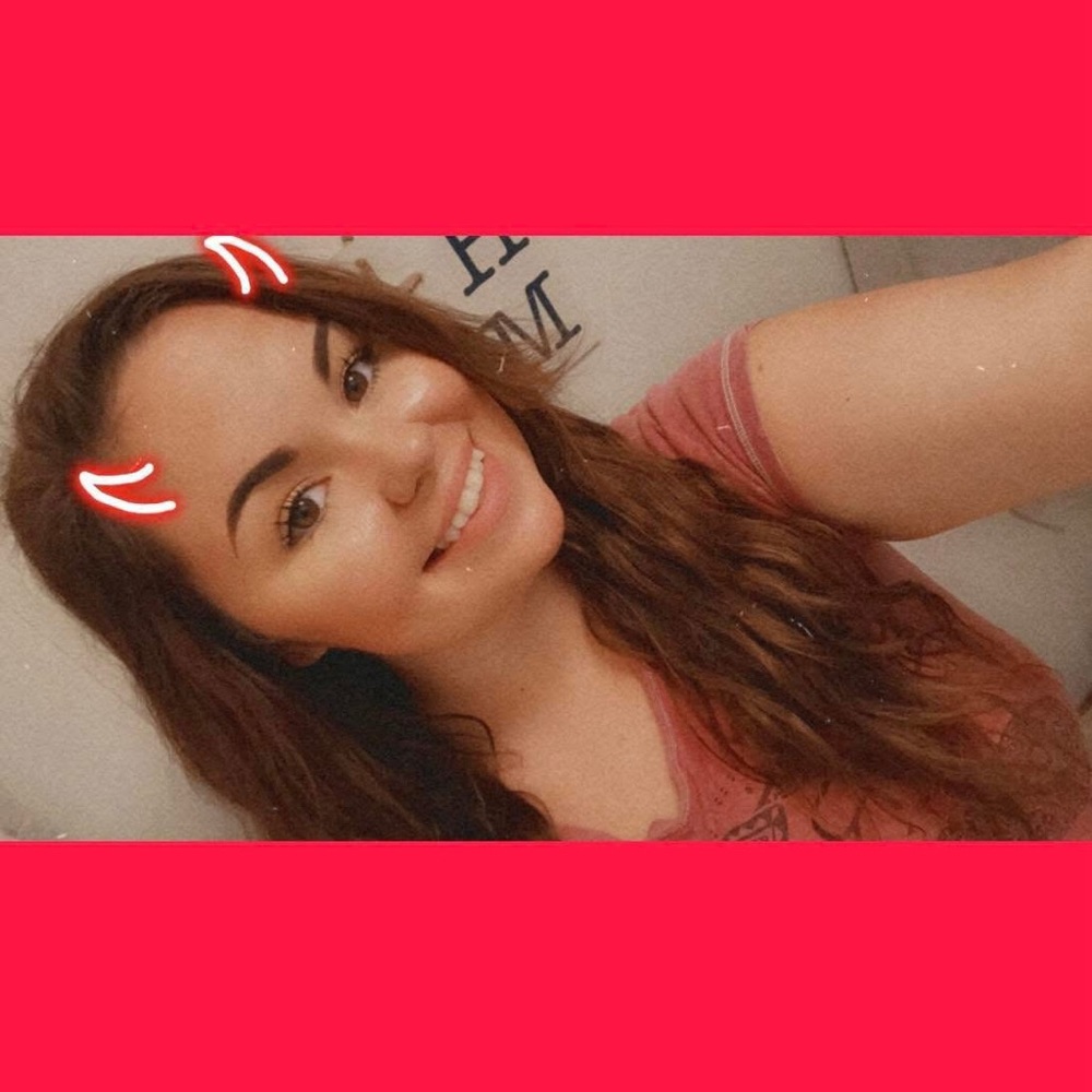 Meet your Posher, Alyssa